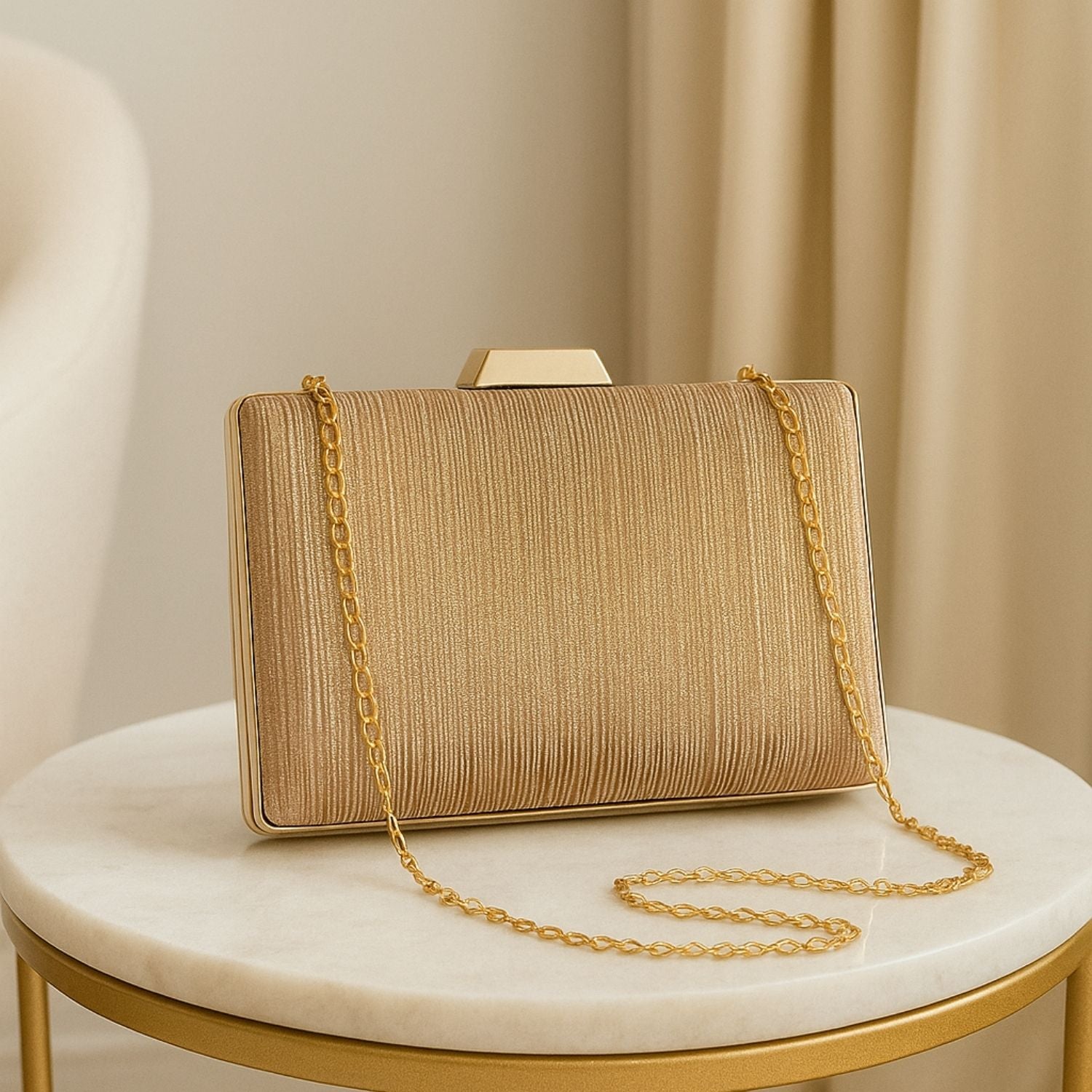 Champagne Gold Glitter Clutch – Radiant Evening Handbag for Women