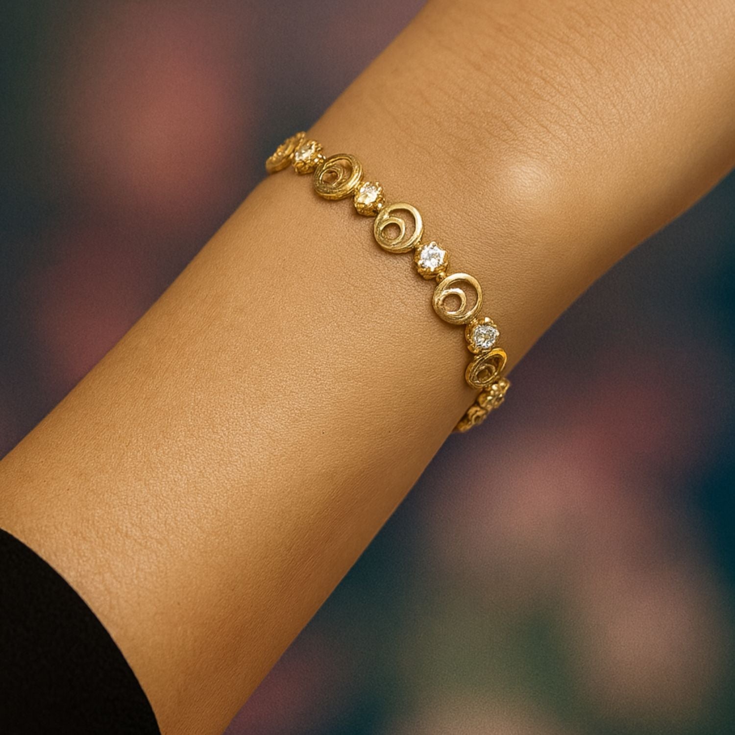 Elegant Gold-Plated Crystal Link Bracelet for Women