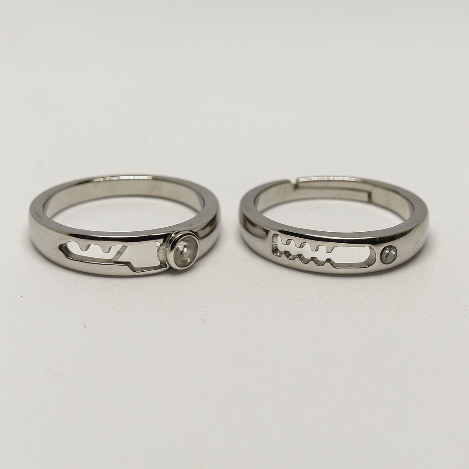 Adjustable Couple Rings Set for Him & Her – Silver-Tone Key & Heart Design with CZ Accent, Open Band Promise Rings for Couples, Matching Anniversary/Valentine Gift