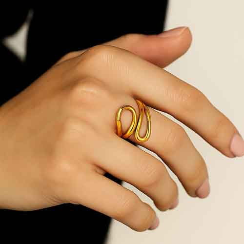 Minimalist Adjustable Loop Golden Ring – Contemporary Statement Ring for Women & Girls