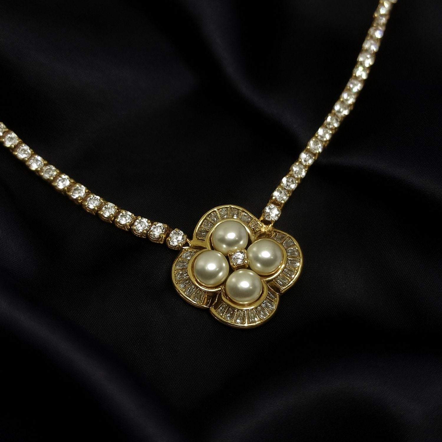 Premium Pearl Blossom Pendant – Gold Plated Necklace with Crystal Chain