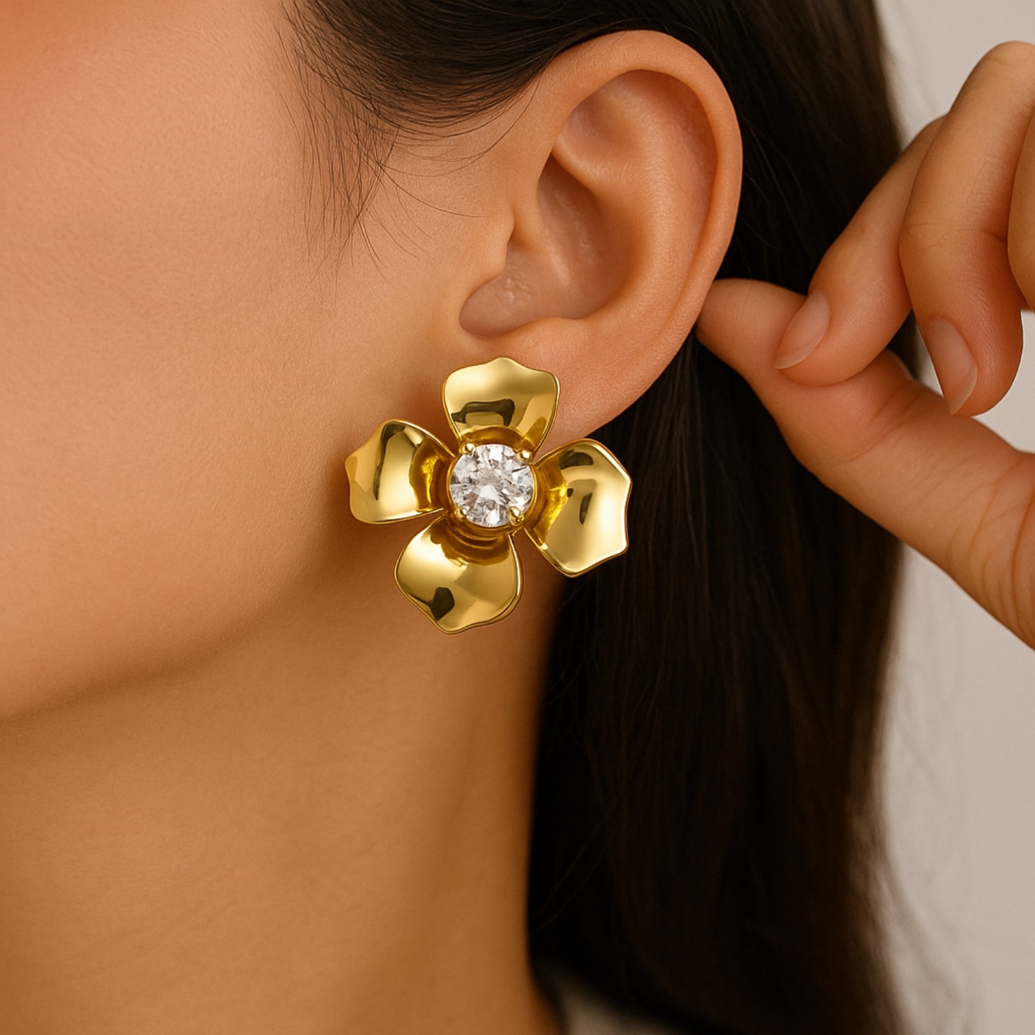 Women’s 3D Bloom Flower Stud Earrings – Gold-Tone Sculpted Petals with Sparkling Oval Crystal Center, Lightweight Statement Studs with Push-Back (Pair)