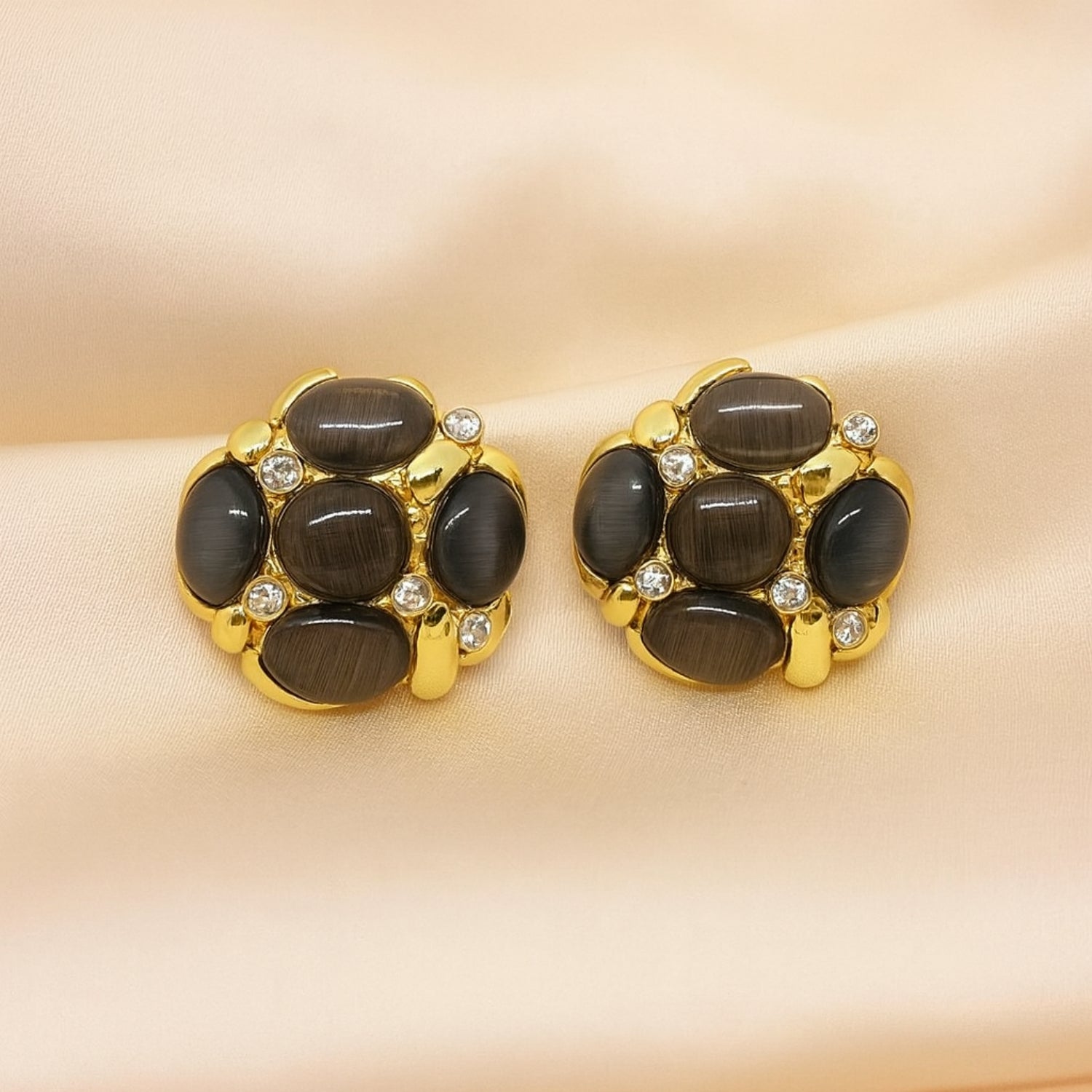 Women’s Blush Cat-Eye Cluster Stud Earrings – Gold-Tone Floral Round Studs with Pink Cabochons & Sparkle Crystals, Lightweight Push-Back (Pair)