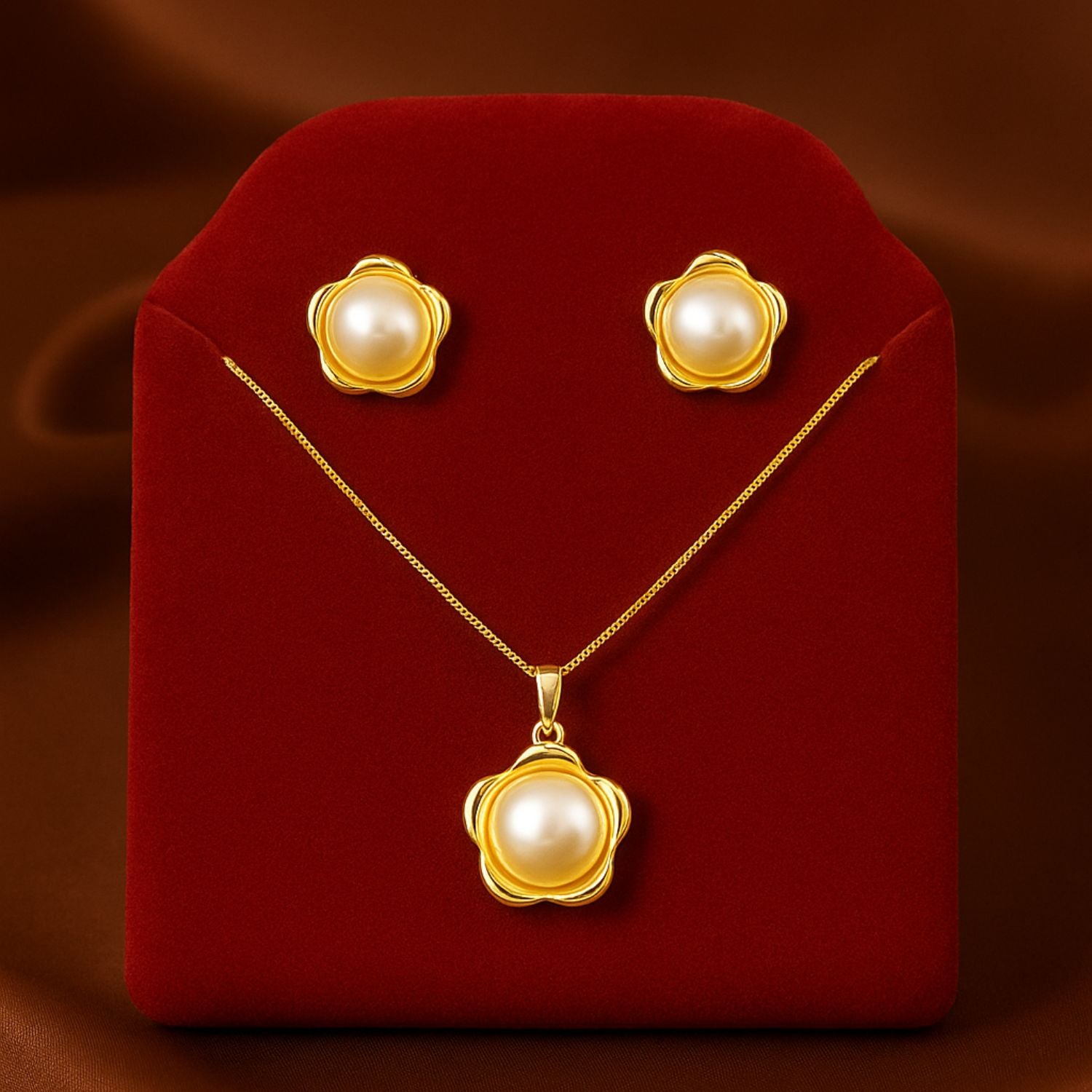 Pearl Flower Necklace & Earrings Set (Gold-Tone)