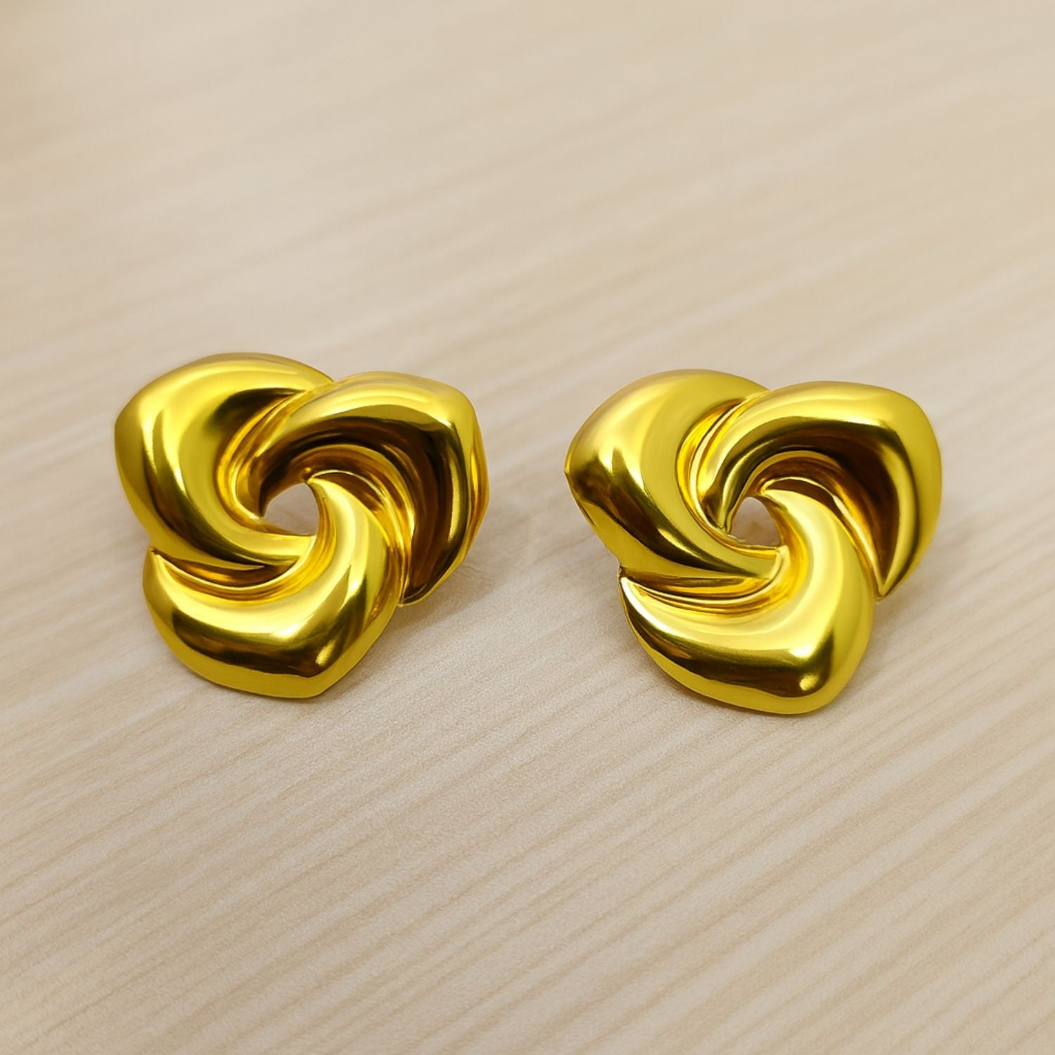 Women’s Molten Swirl Rosette Stud Earrings – Gold-Tone Sculptural Flower Knot, Lightweight Statement Studs for Daily, Party & Festive Wear