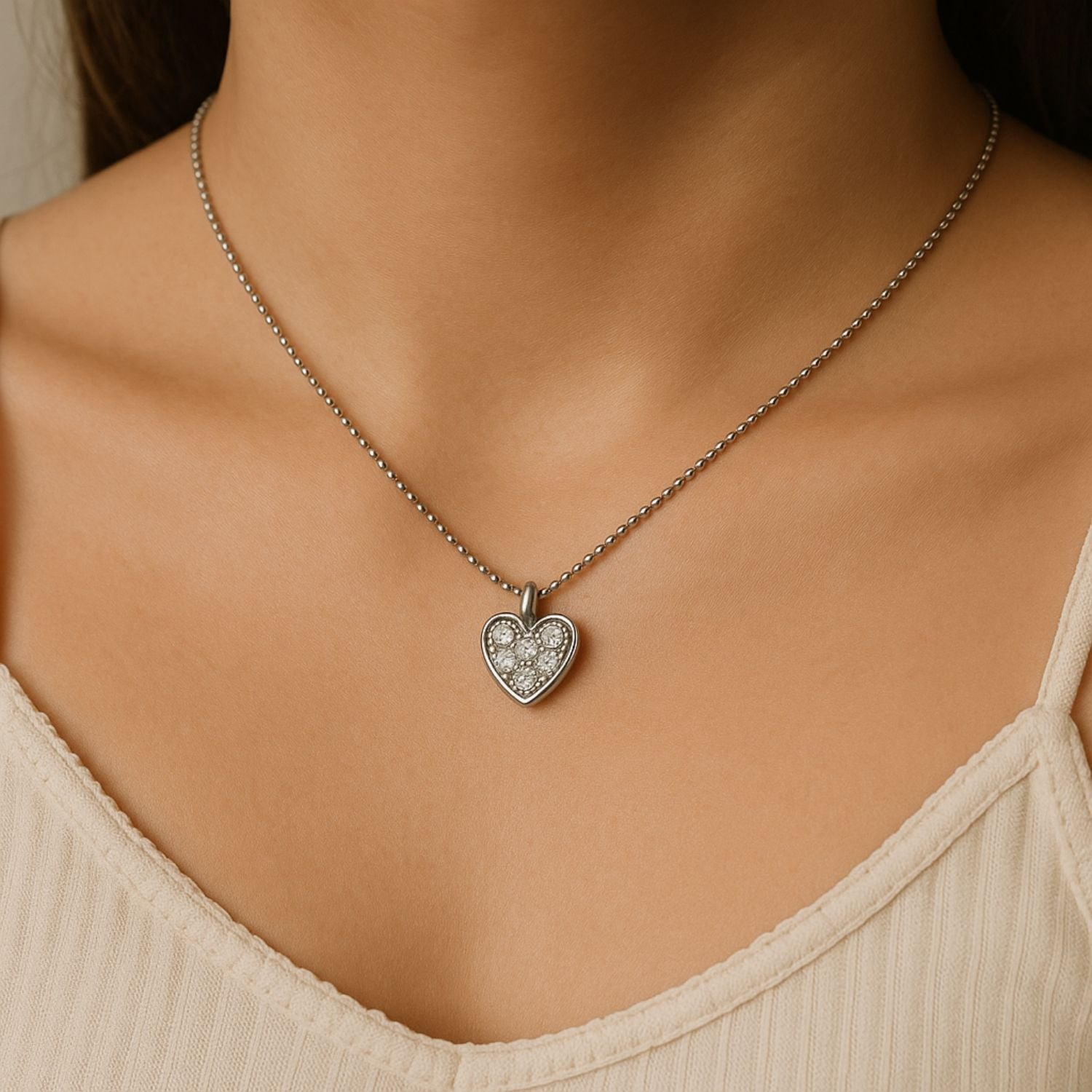 Sparkling Heart Pendant – Timeless Simplicity